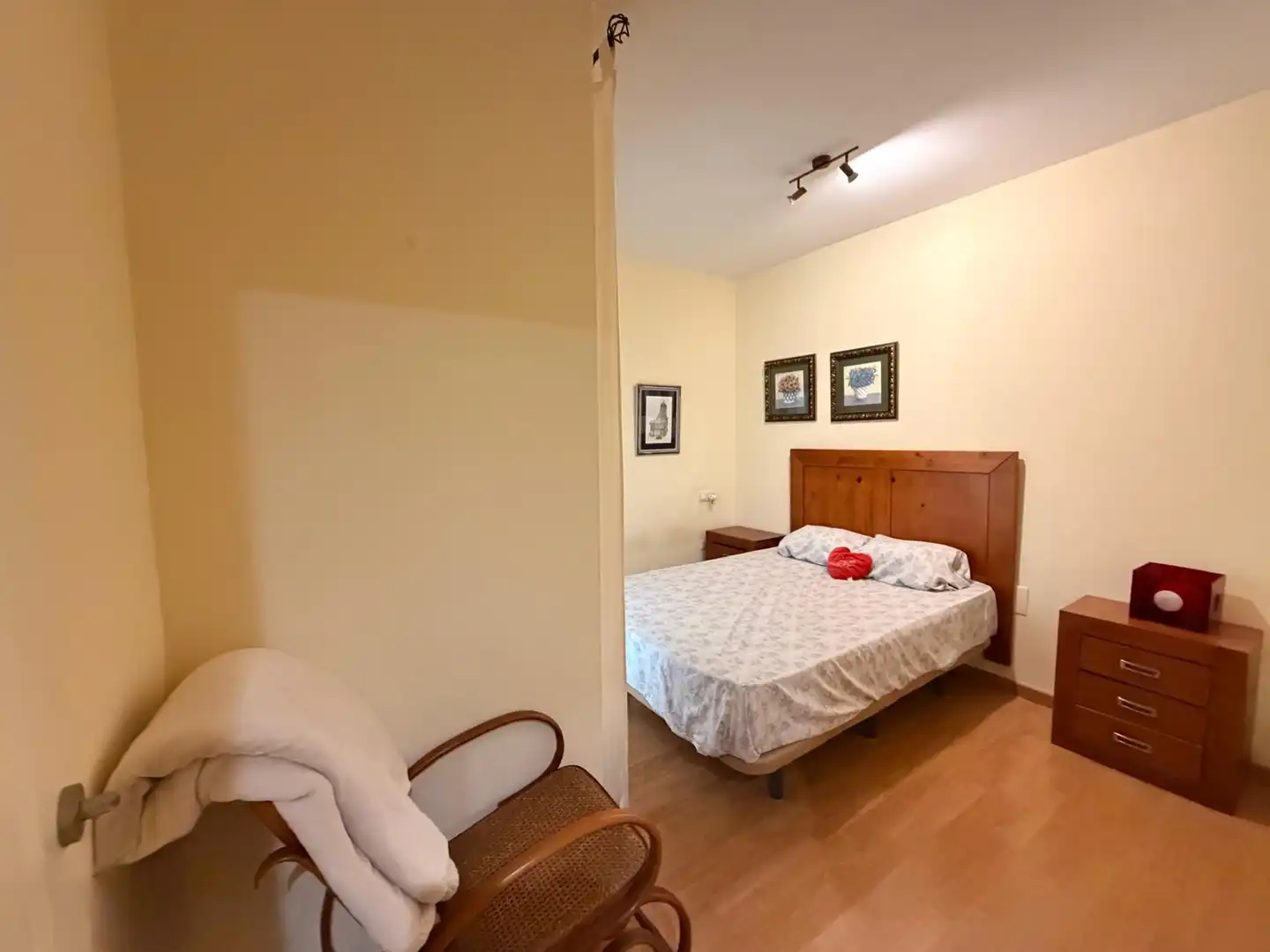 Bedroom of Flat for rent in Huelva  with Air Conditioner, Heating and Parquet flooring
