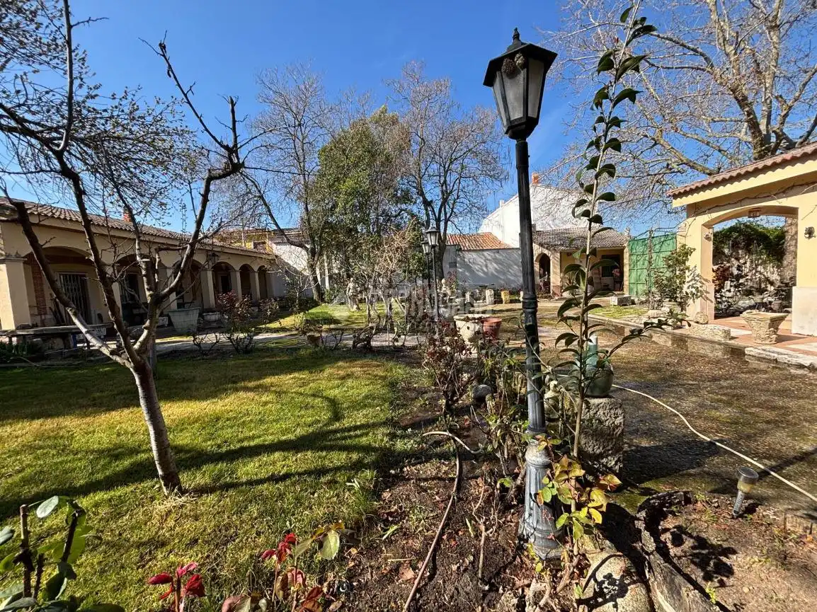 Jardín de Casa o chalet en venta en Nava del Rey