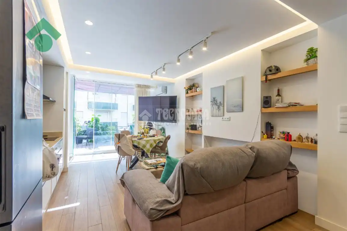 Sala d'estar de Pis en venda en Almuñécar amb Aire condicionat i Terrassa
