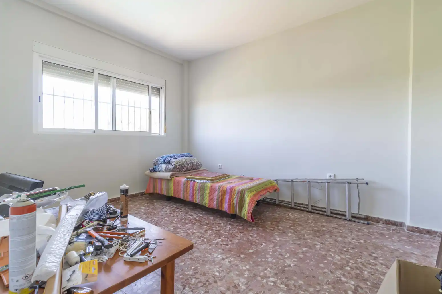 Habitación de Casa o chalet en venta en Guillena con Jardín privado, Terraza y Piscina