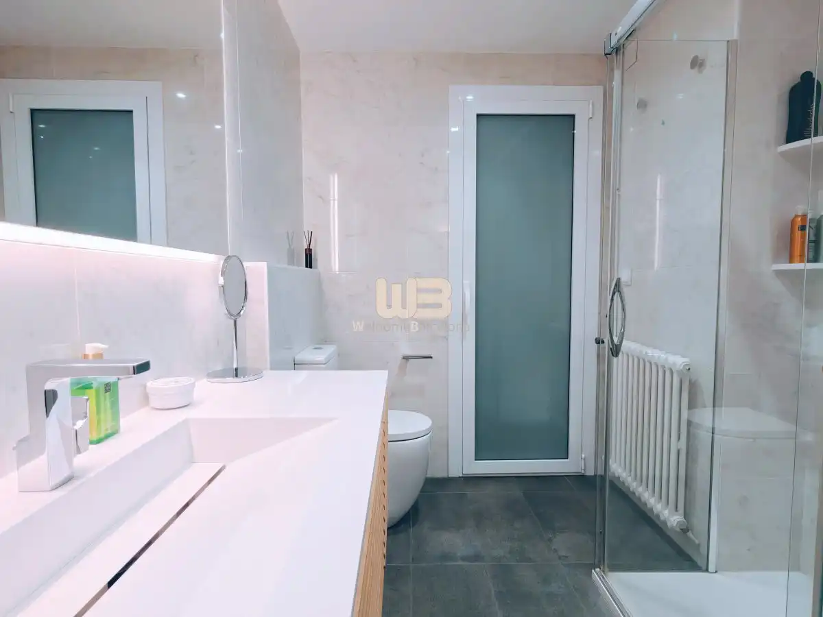 Dúplex en venta en Carrer de Provença, El Camp de l'Arpa del Clot