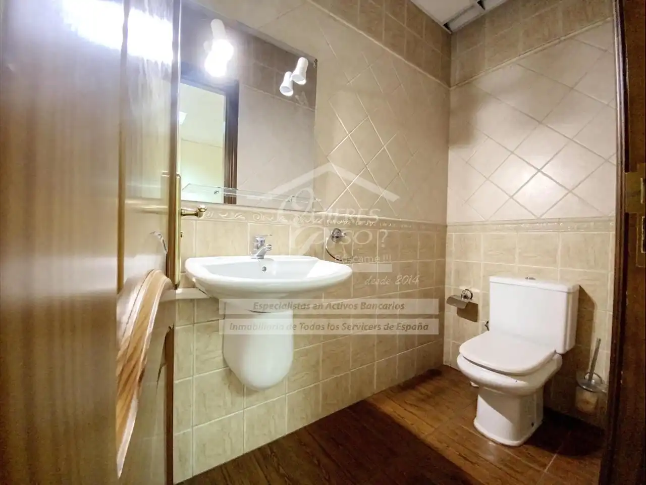 Baño de Oficina en venta en Santa Lucía de Tirajana con Aire acondicionado y Amueblado
