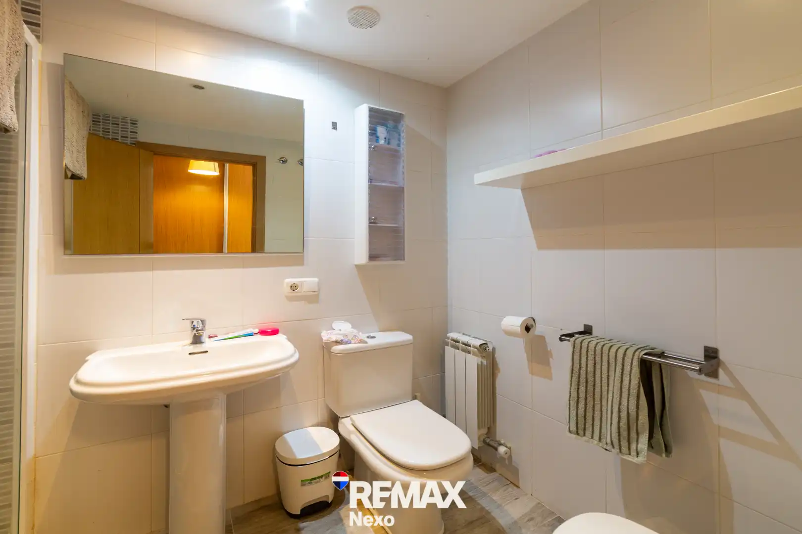 Baño de Piso en venta en Arroyo de la Encomienda con Calefacción, Parquet y Terraza