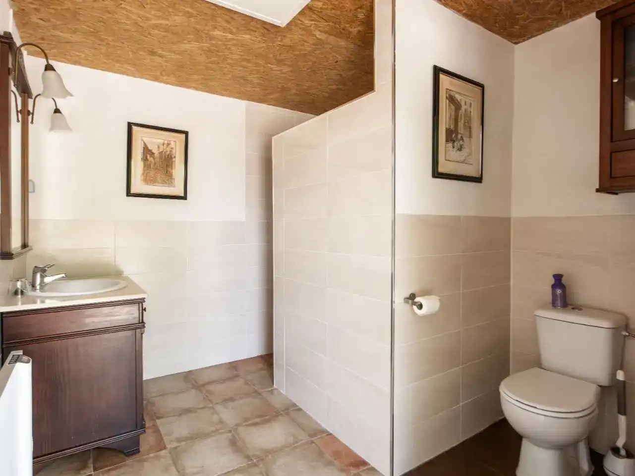 Baño de Piso en venta en Calasparra con Aire acondicionado, Piscina y Amueblado