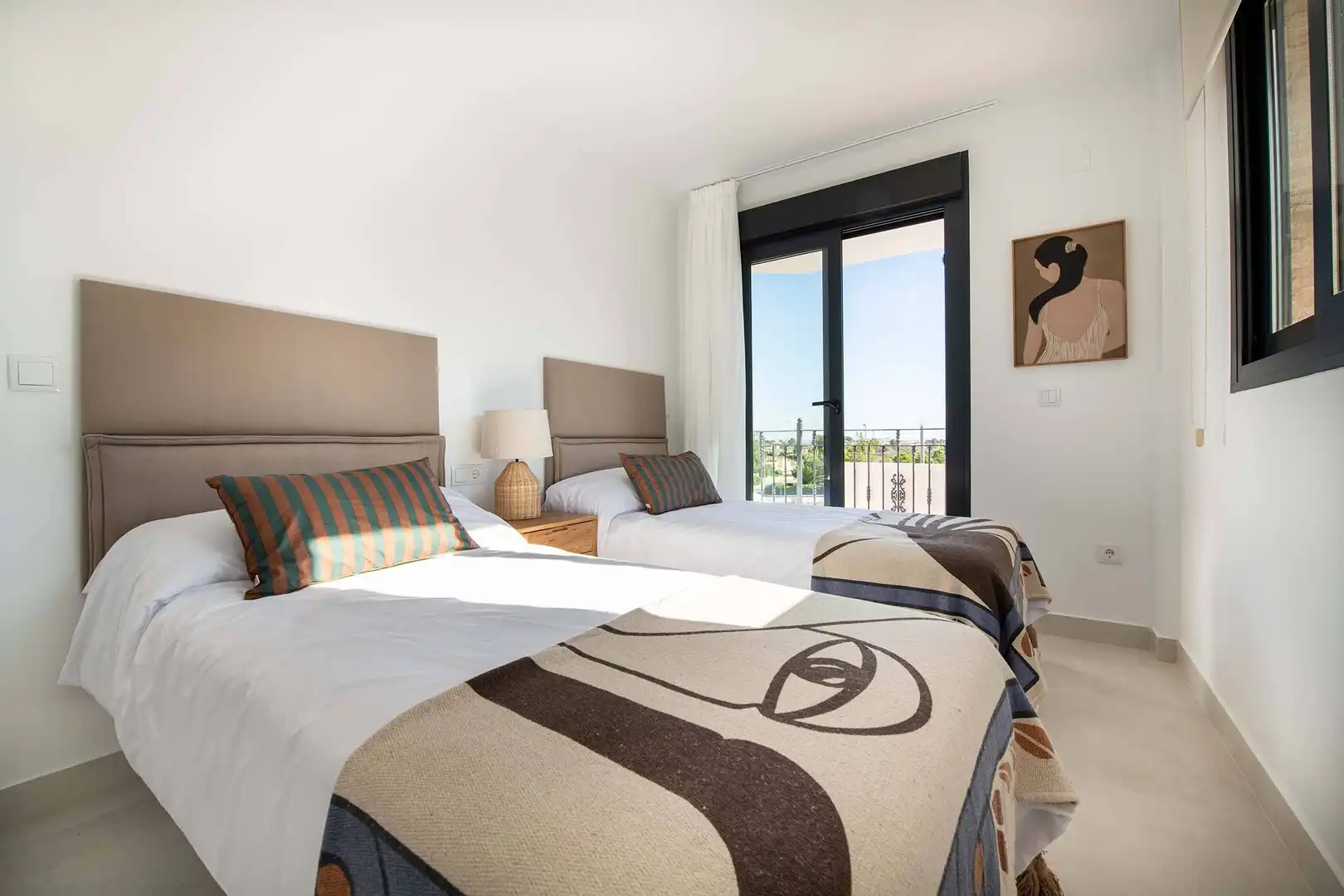 Bungalow with pool for sale in Calle Calle Dinamarca 5, imagen 5