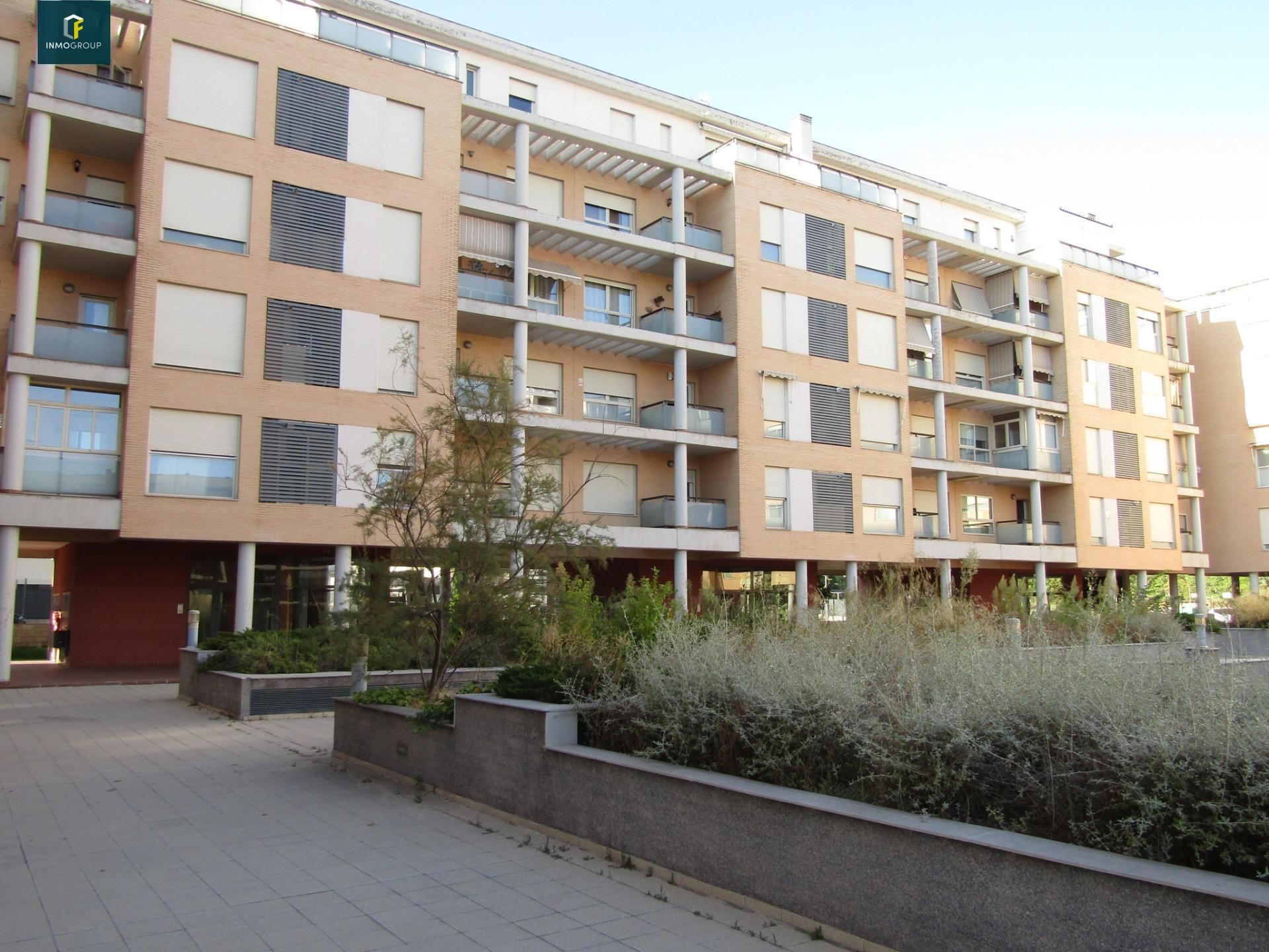 Vista exterior de Piso en venta en Alcalá de Henares con Aire acondicionado, Calefacción y Jardín privado