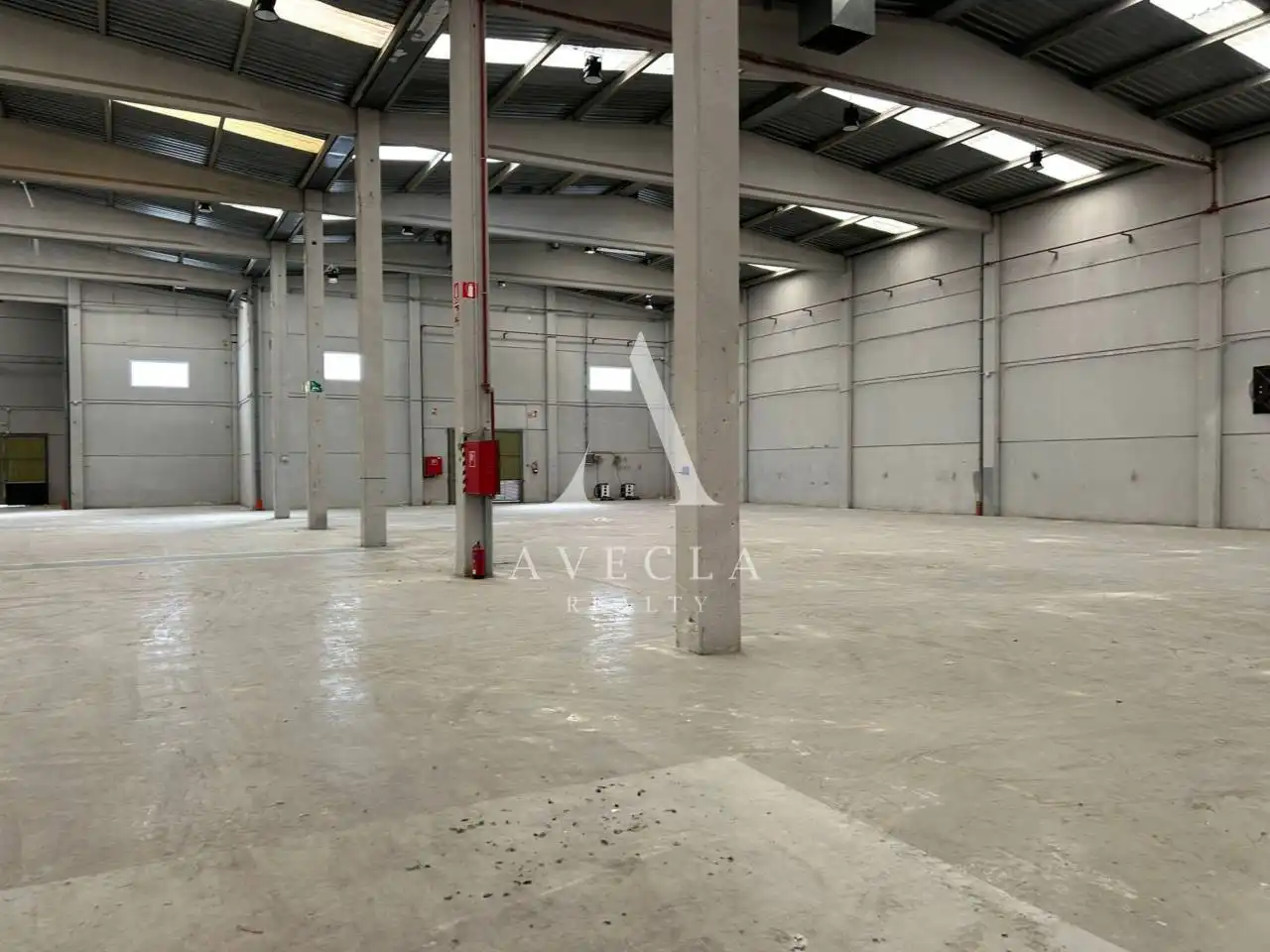Nave industrial de alquiler en Abrera