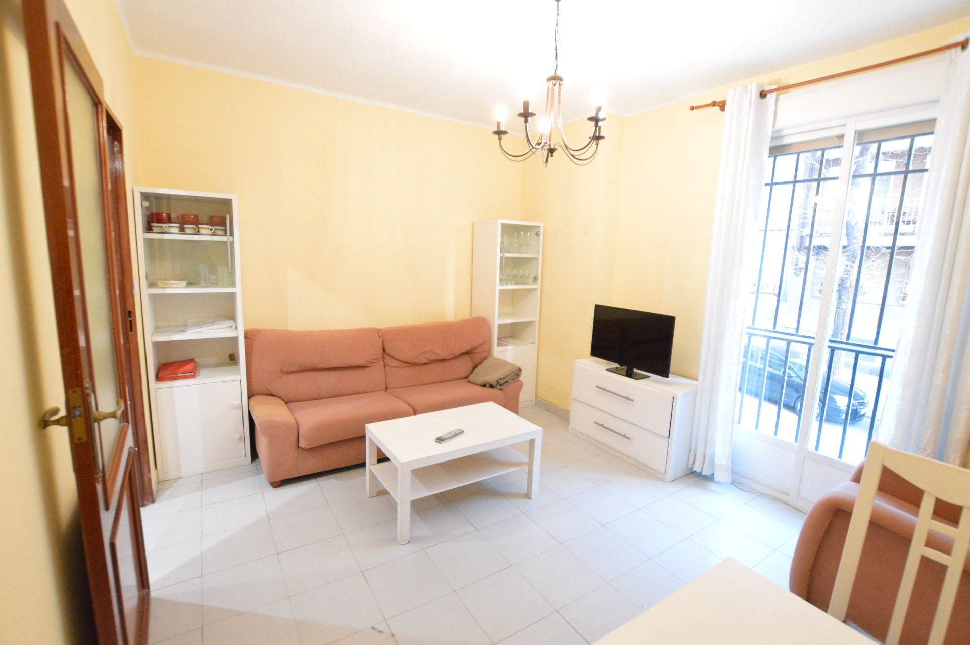 Living room of Flat for sale in  Madrid Capital  with Heating and Storage room