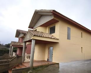 Vista exterior de Casa o xalet en venda en Montserrat amb Jardí privat, Terrassa i Balcó