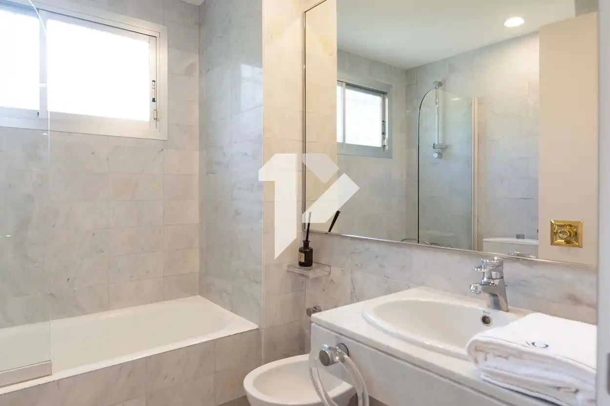 Bathroom of Houses for sale in Castelldefels  with Private garden, Terrace and Community pool