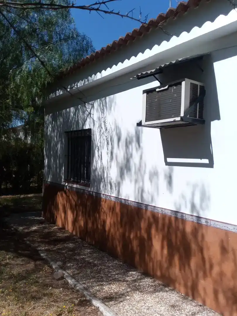 Vista exterior de Finca rústica en venta en Utrera con Aire acondicionado, Piscina y Amueblado