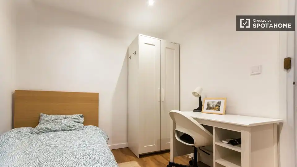Room in Juzgados
