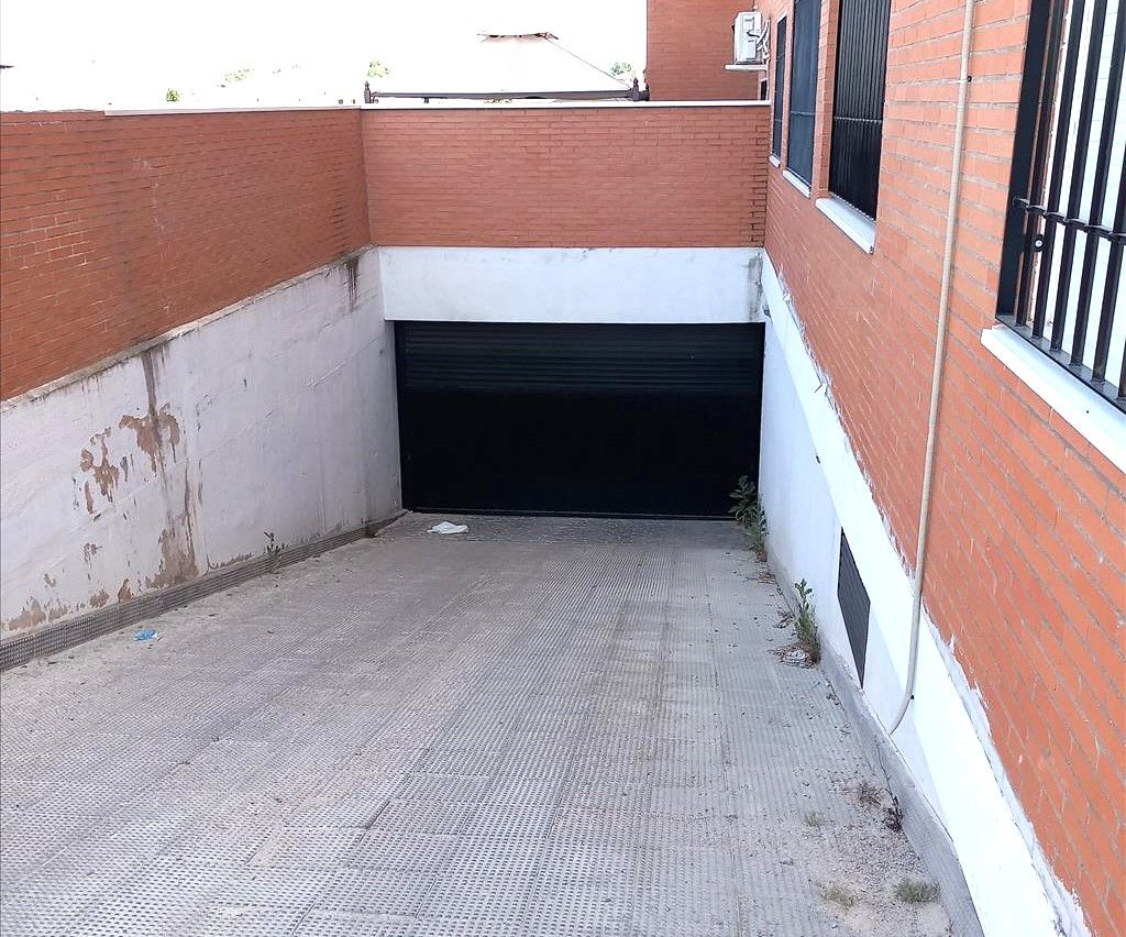 Parking of Garage for sale in Gerindote