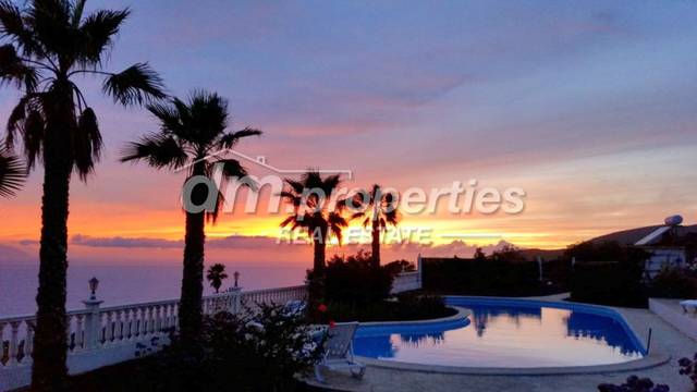 Casa-chalet en Venta en Chío