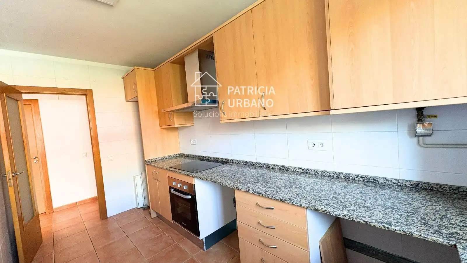 Cocina de Piso en venta en Cambrils con Calefacción, Terraza y Piscina