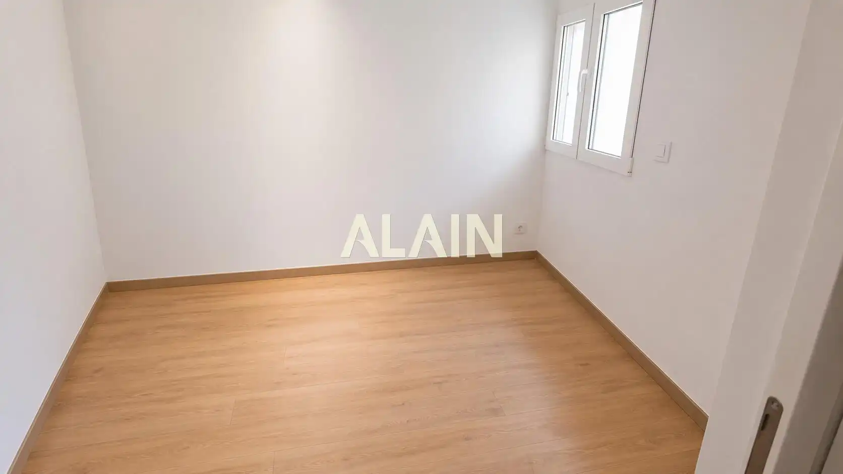 Habitación de Piso en venta en Valencia con Aire acondicionado, Calefacción y Parquet