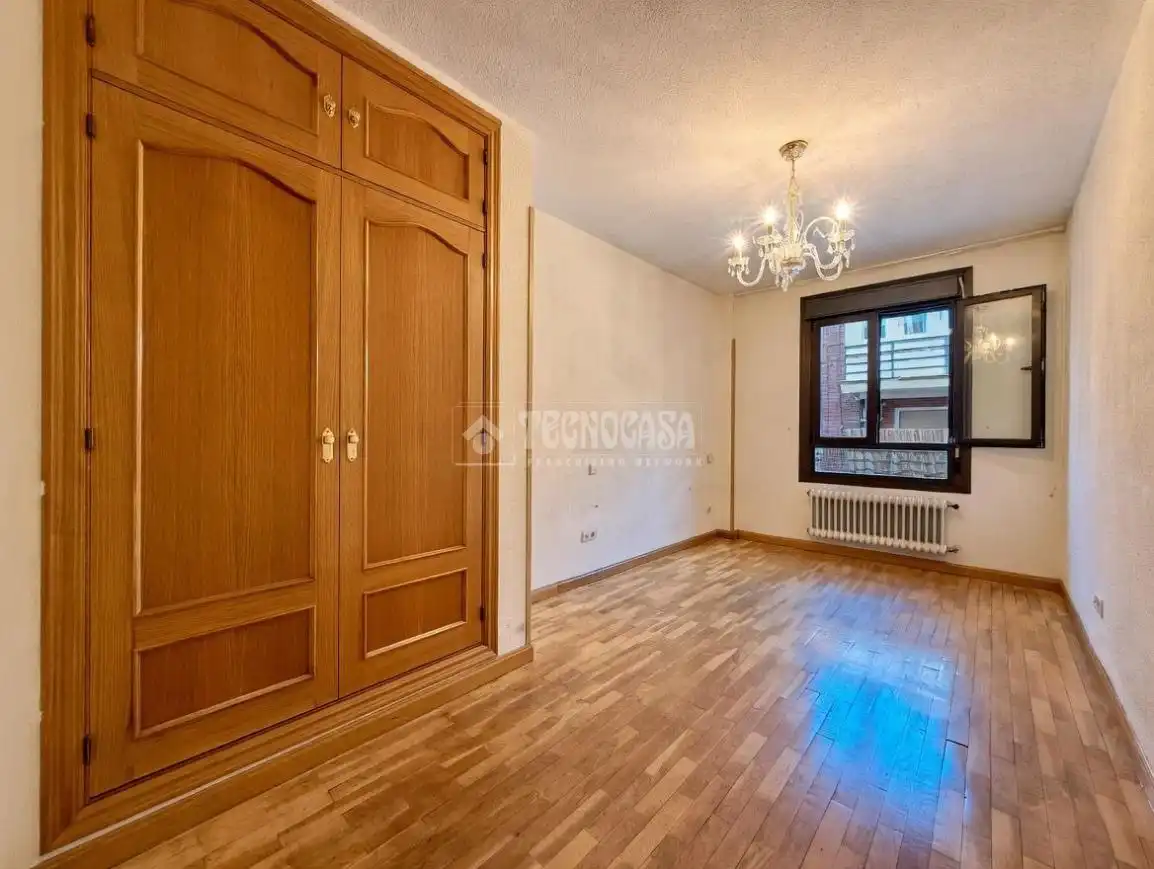 Habitación de Piso en venta en Madrid con Aire acondicionado, Calefacción y Balcón