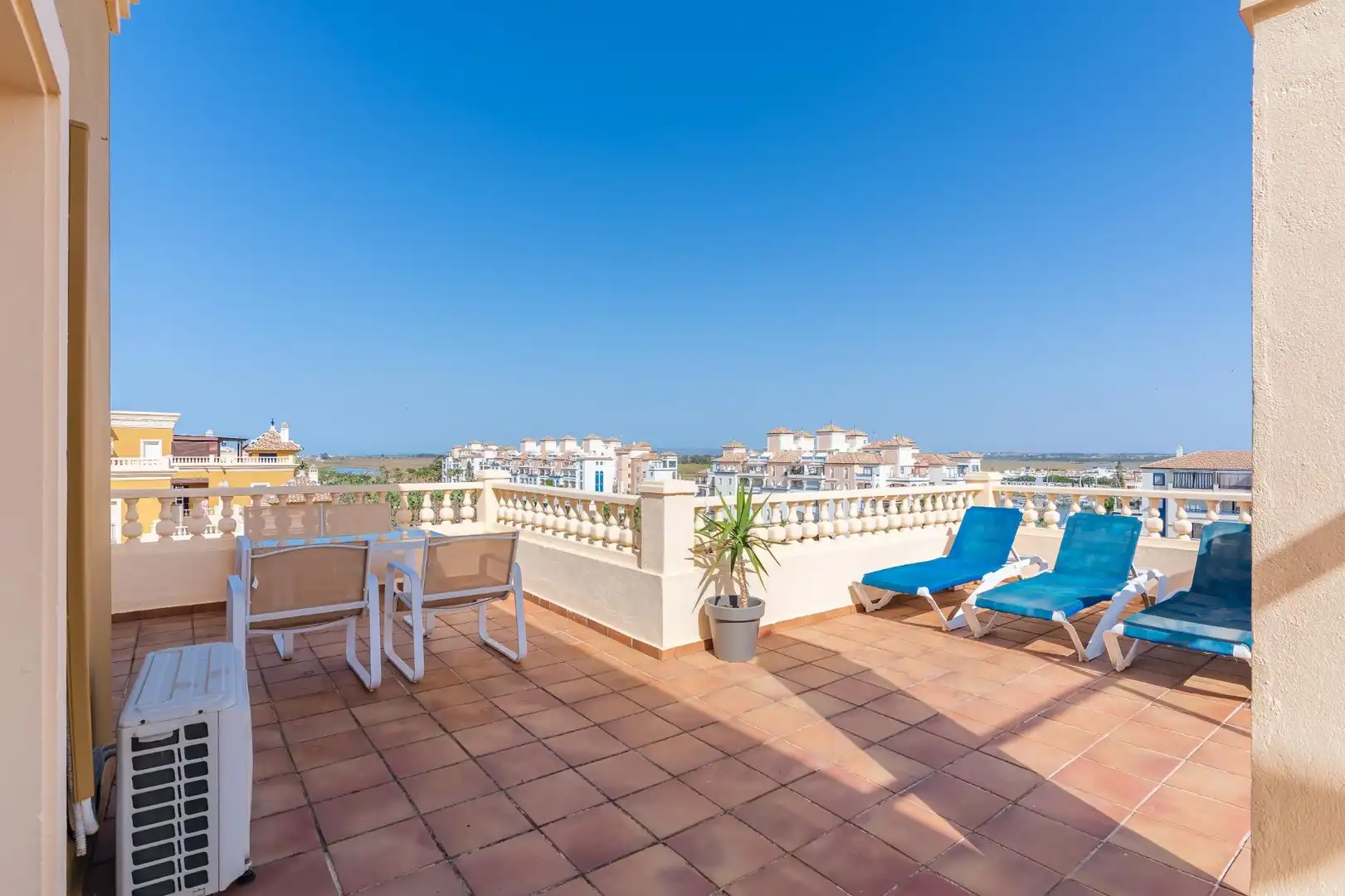 Penthouse mit Terrasse zum Verkauf in Paseo de la Cruz 23, imagen 4