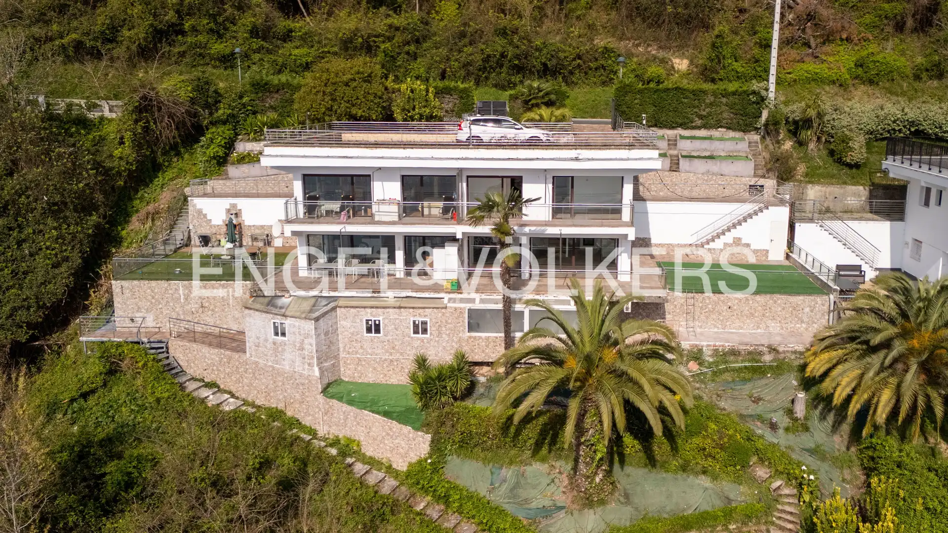 Vista exterior de Casa o xalet en venda en Hondarribia amb Calefacció, Jardí privat i Terrassa