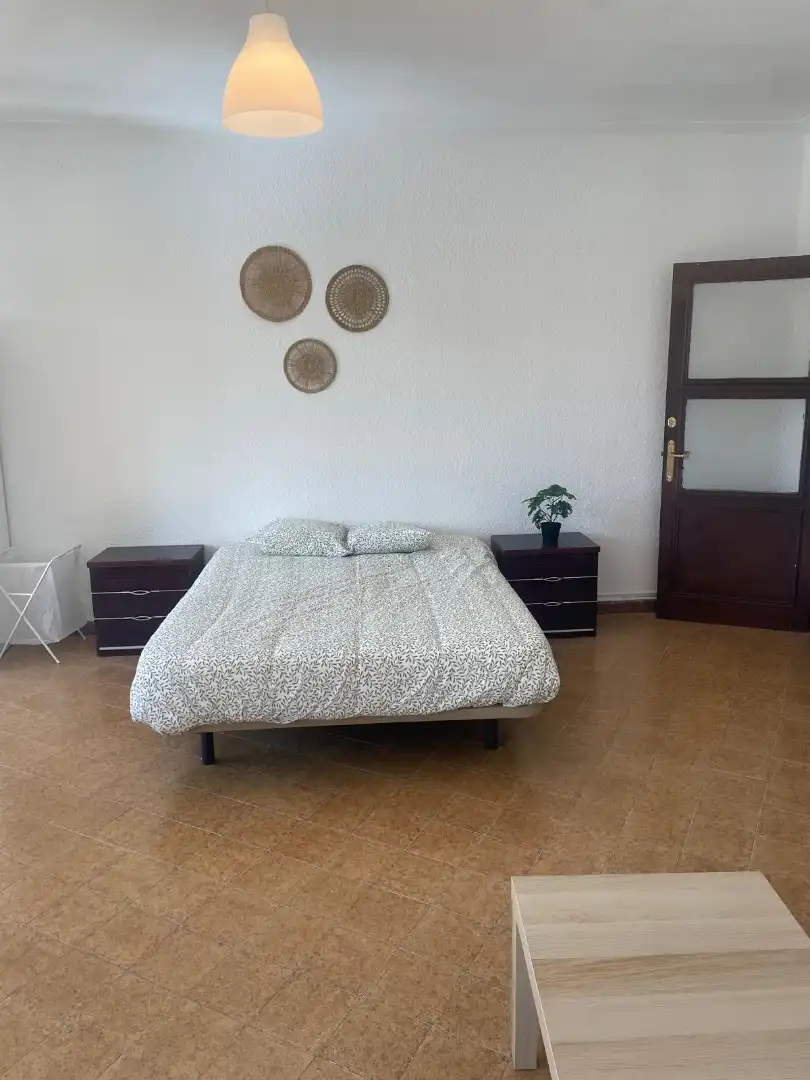 Habitación de Piso en venta en Zaragoza con Aire acondicionado, Calefacción y Trastero