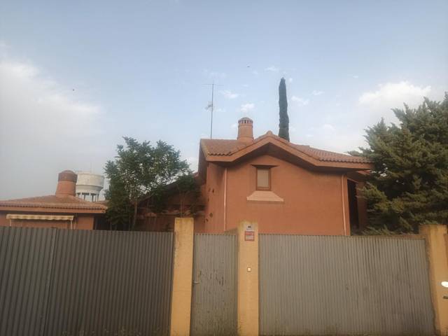 Casa-chalet en Venta en Calle los Cipreses en Ainzón