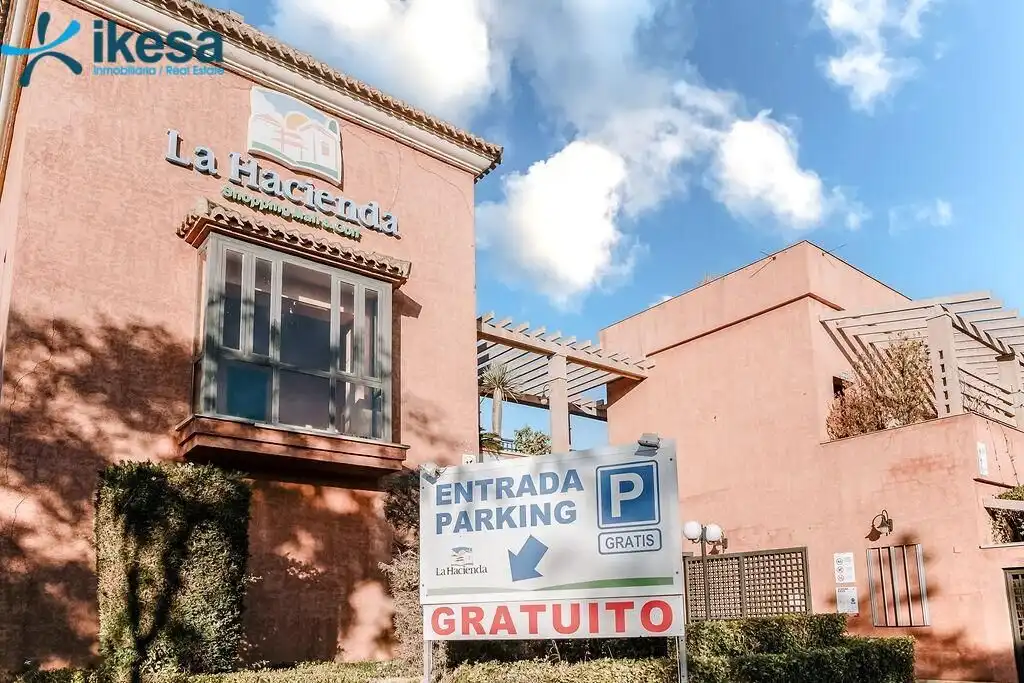 Gewerbefläche zum Verkauf in Islantilla Golf