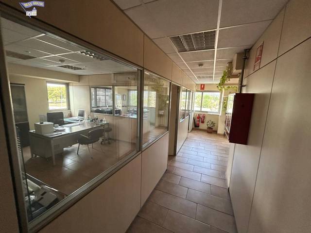 Nave industrial en Venta en Mas Rampinyo - Montcada Nova - Carrerada