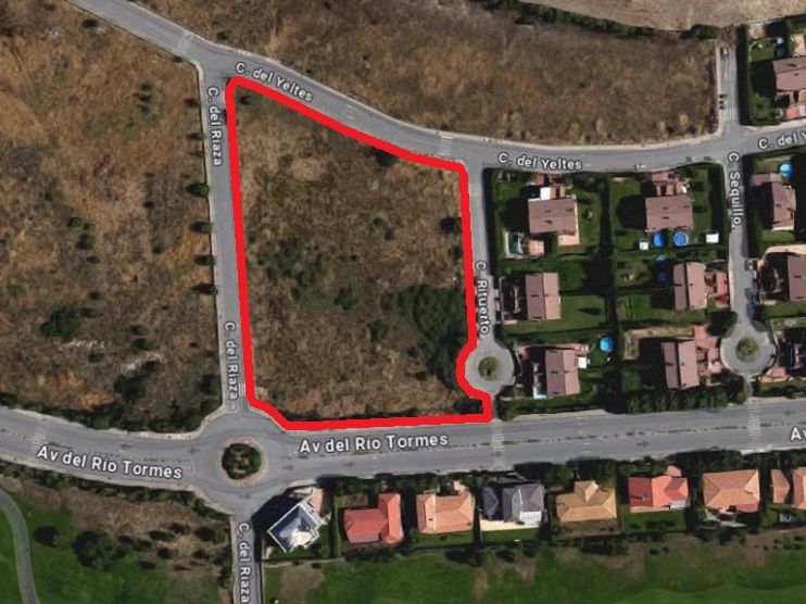 Residencial en venda en Villamayor