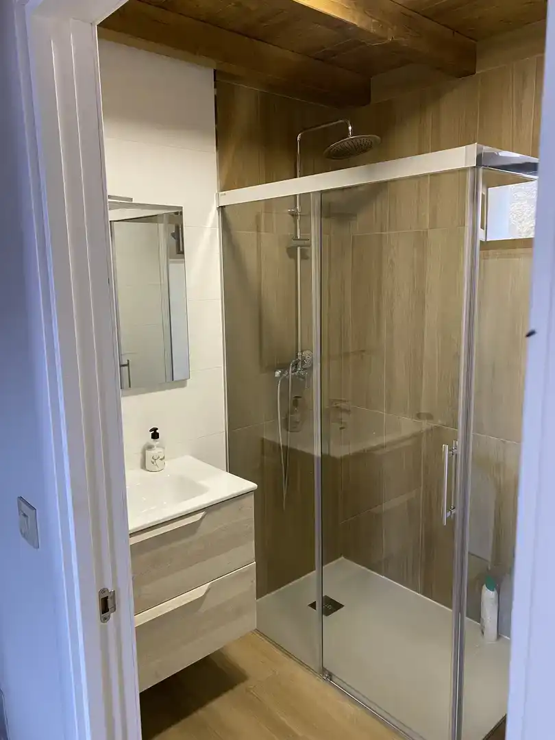 Baño de Piso de alquiler en Carnota con Amueblado y Balcón