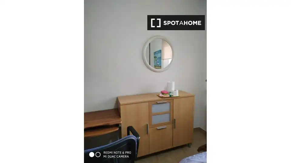 Bedroom of Flat for share in Jaén  with Air Conditioner, Heating and Terrace