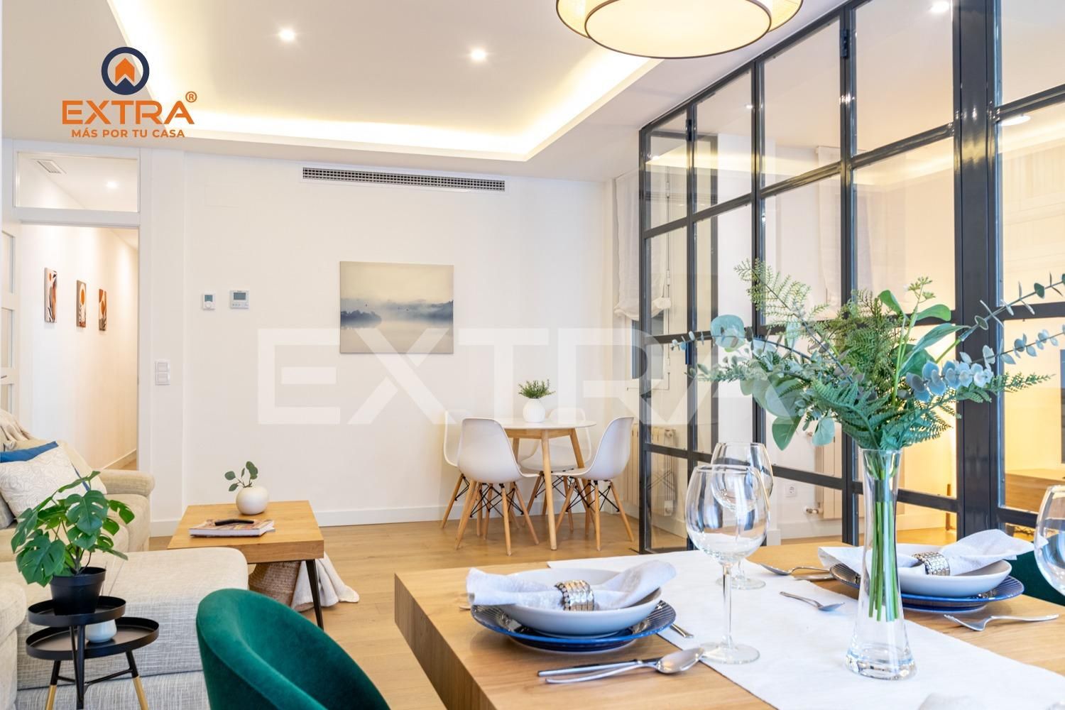 Dining room of Flat for sale in  Madrid Capital  with Air Conditioner and Heating