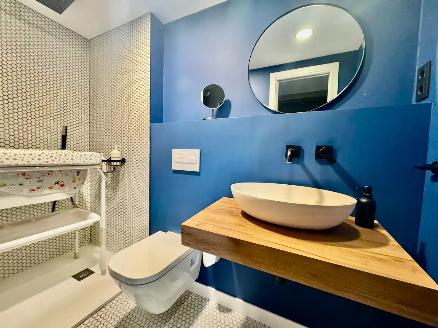 Bathroom of Flat for rent in Fuengirola  with Air Conditioner, Terrace and Swimming Pool
