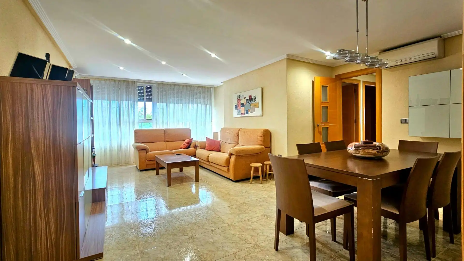 Sala de estar de Piso en venta en Cartagena con Aire acondicionado y Amueblado