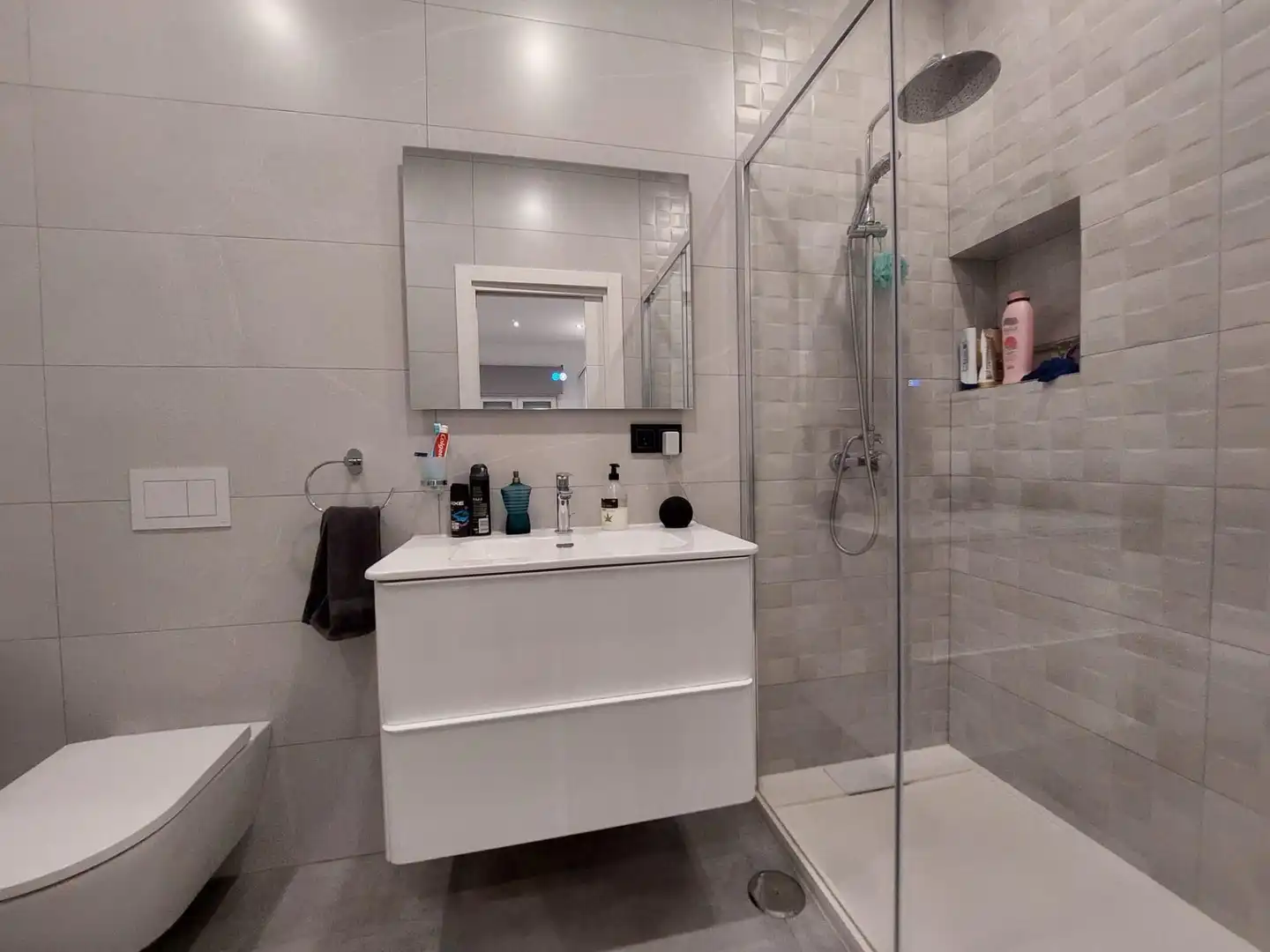 Bathroom of Detached homes for sale in Benahavís  with Air Conditioner, Heating and Private garden