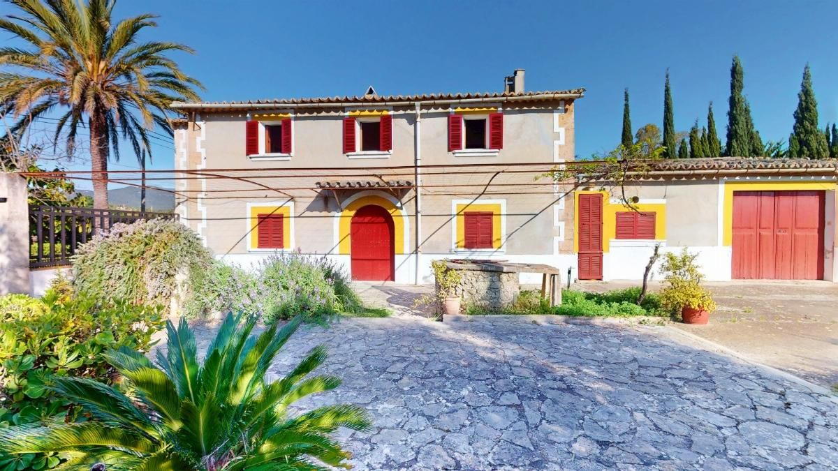 Exterior view of Country house for sale in  Palma de Mallorca  with Balcony