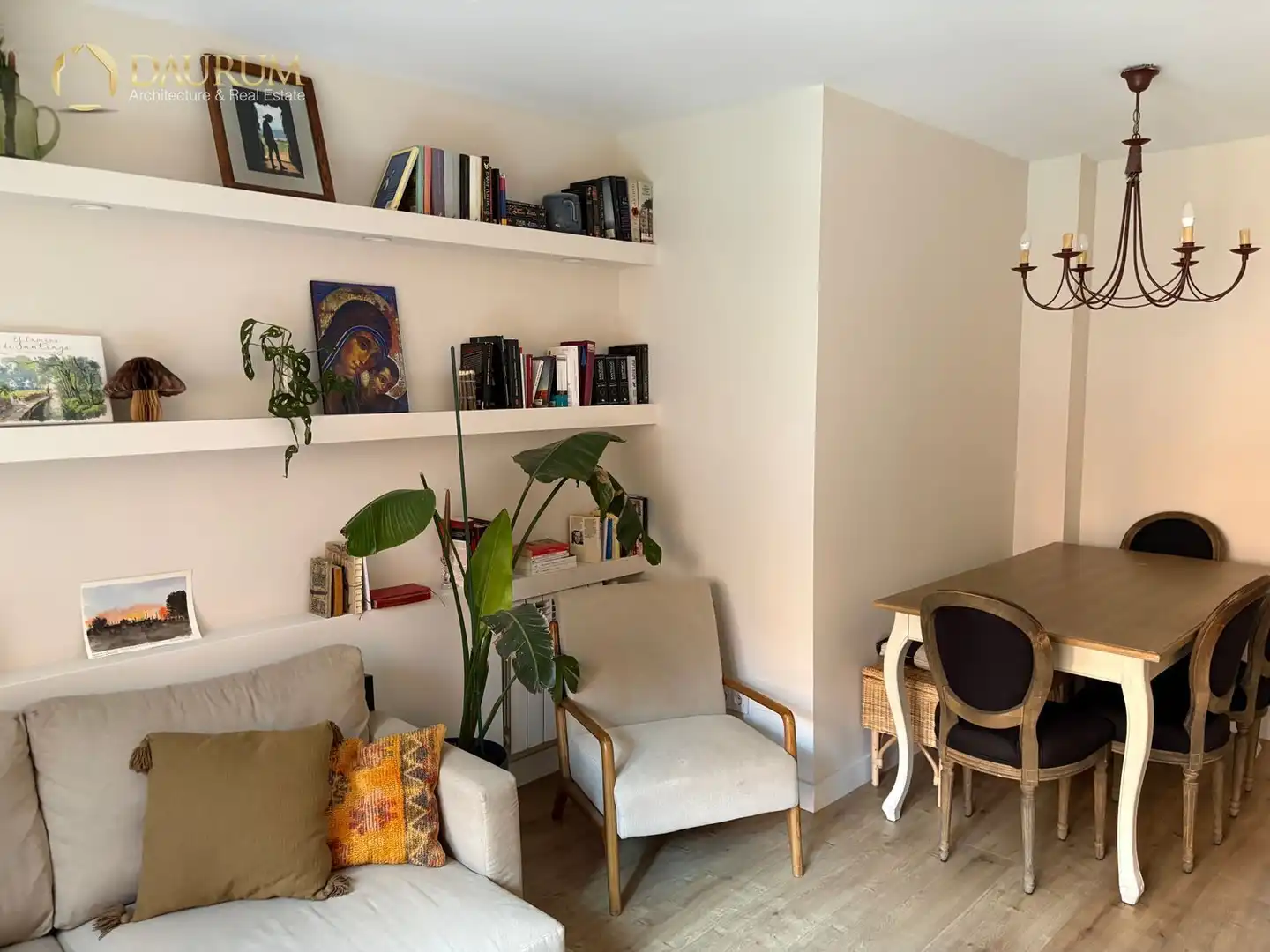 Wohnzimmer von Wohnung zum Verkauf in Madrid mit Klimaanlage, Heizung und Abstellraum