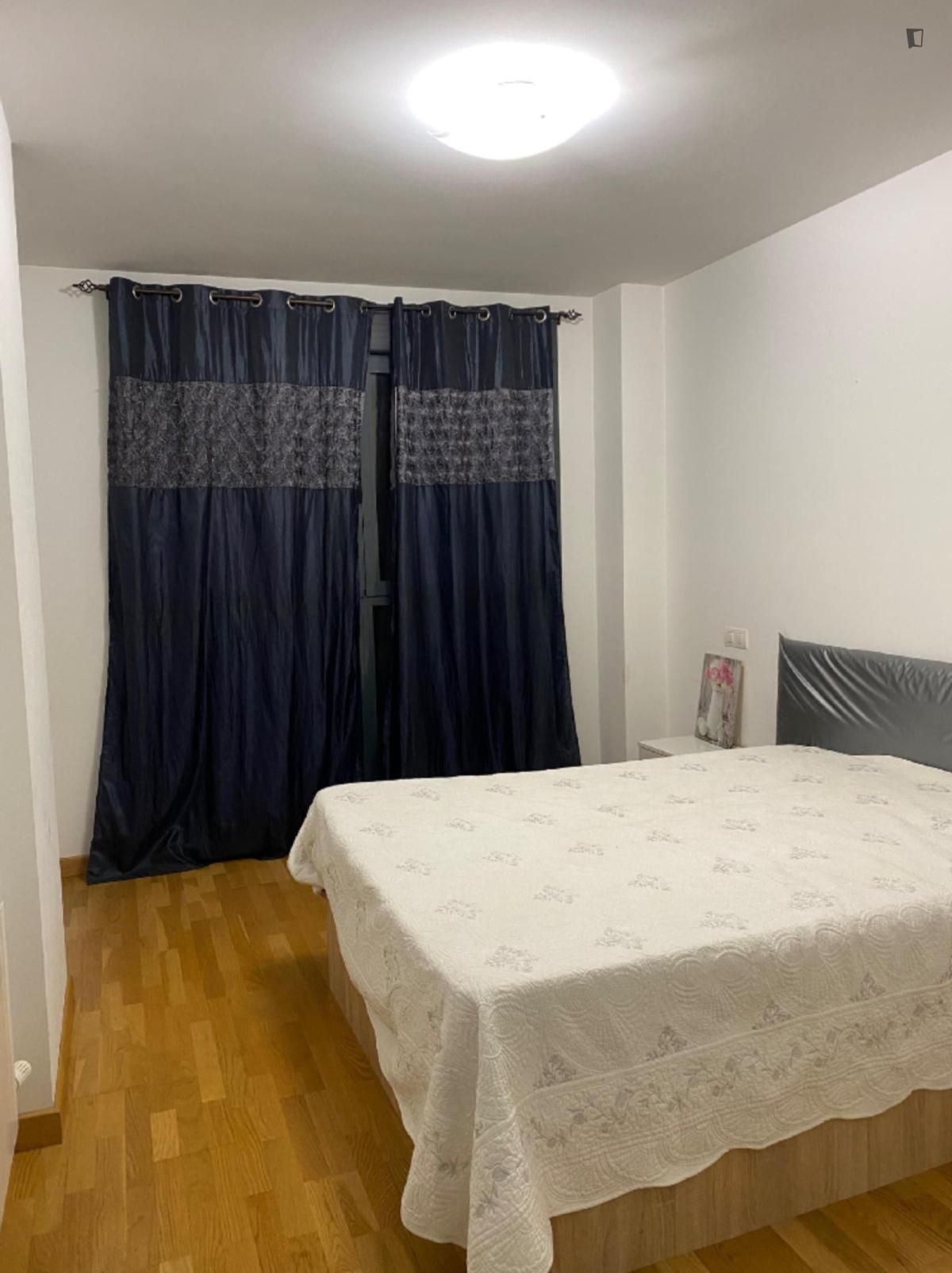 Habitación de Apartamento de alquiler en Burgos Capital con Amueblado y Lavadora