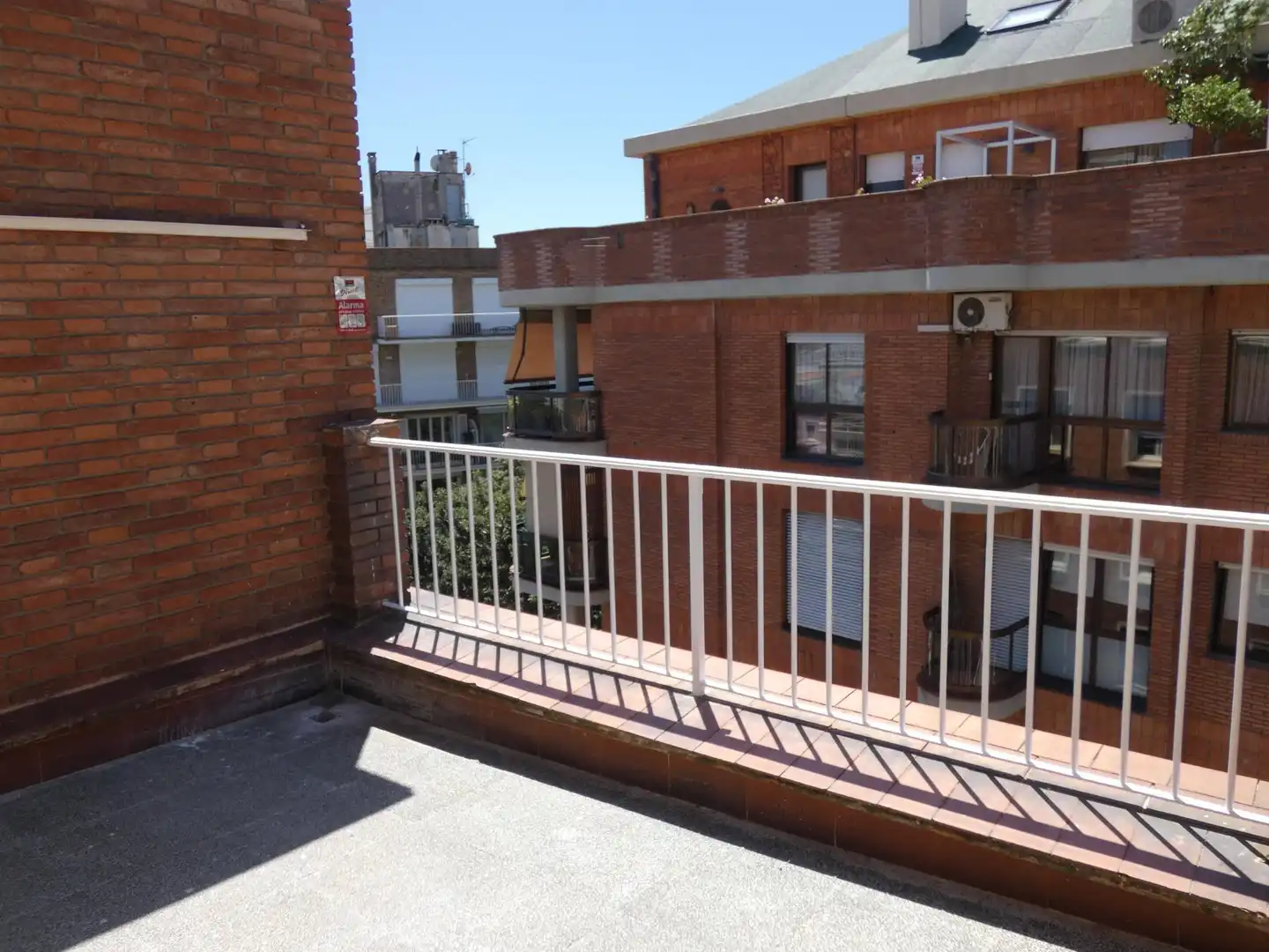 Terrasse von Dachboden zur Miete in Barcelona mit Parkett