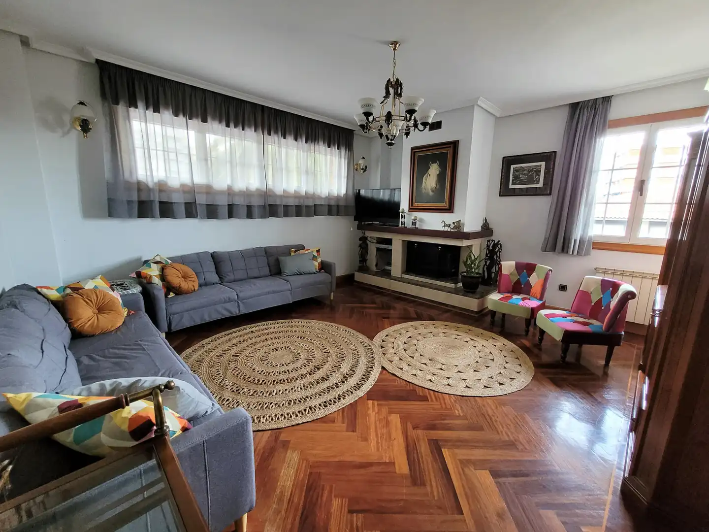 Sala de estar de Casa o chalet de alquiler en Castro-Urdiales con Calefacción, Jardín privado y Parquet