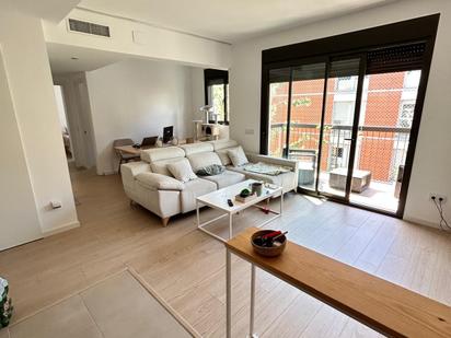 Living room of Flat for sale in Sant Adrià de Besòs  with Air Conditioner, Heating and Terrace