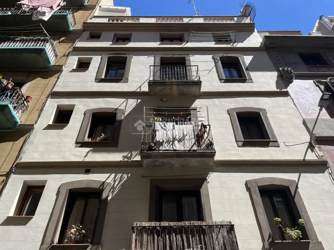 Außenansicht von Wohnung zum Verkauf in Barcelona mit Balkon