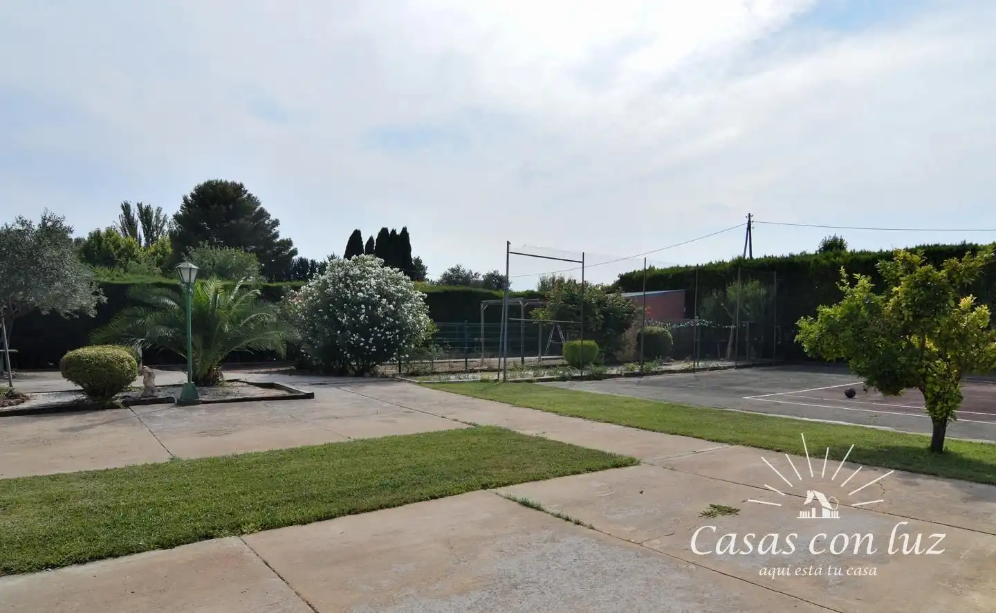 Jardí de Casa o xalet en venda en Zaragoza amb Aire condicionat, Calefacció i Jardí privat