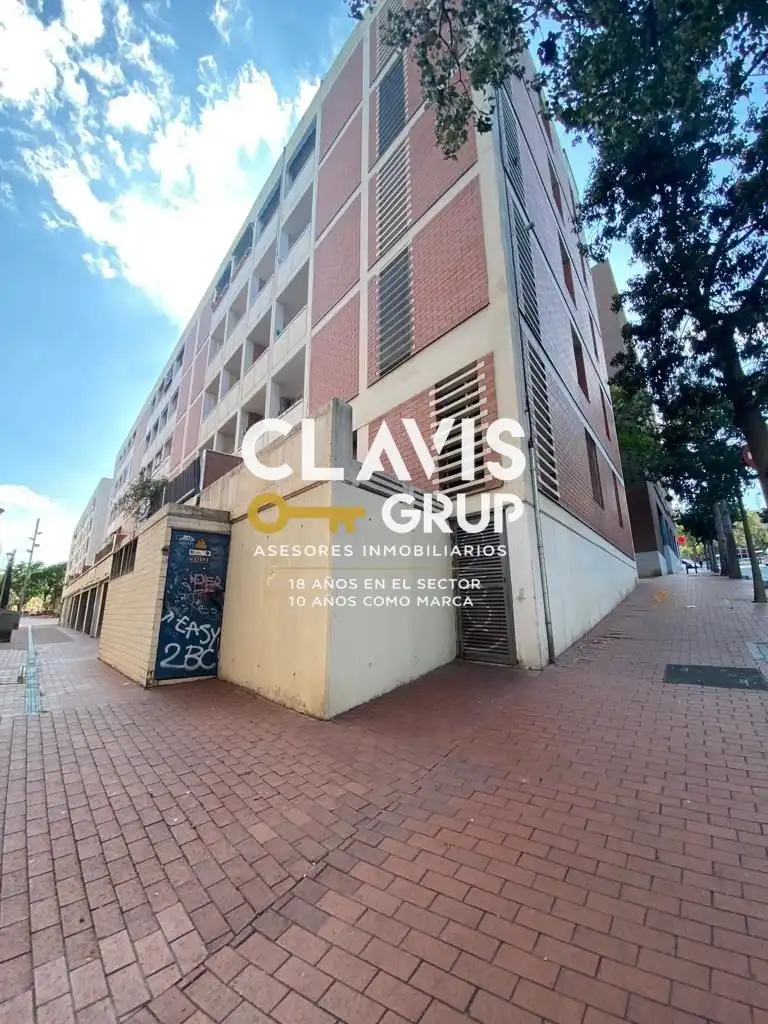 Vista exterior de Garatge de lloguer en Barcelona