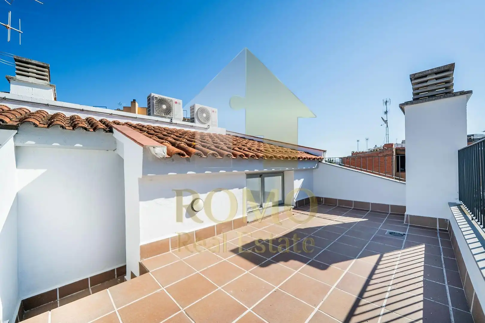 Dúplex amb ascensor en venda a Santa Perpètua de Mogoda, imagen 37