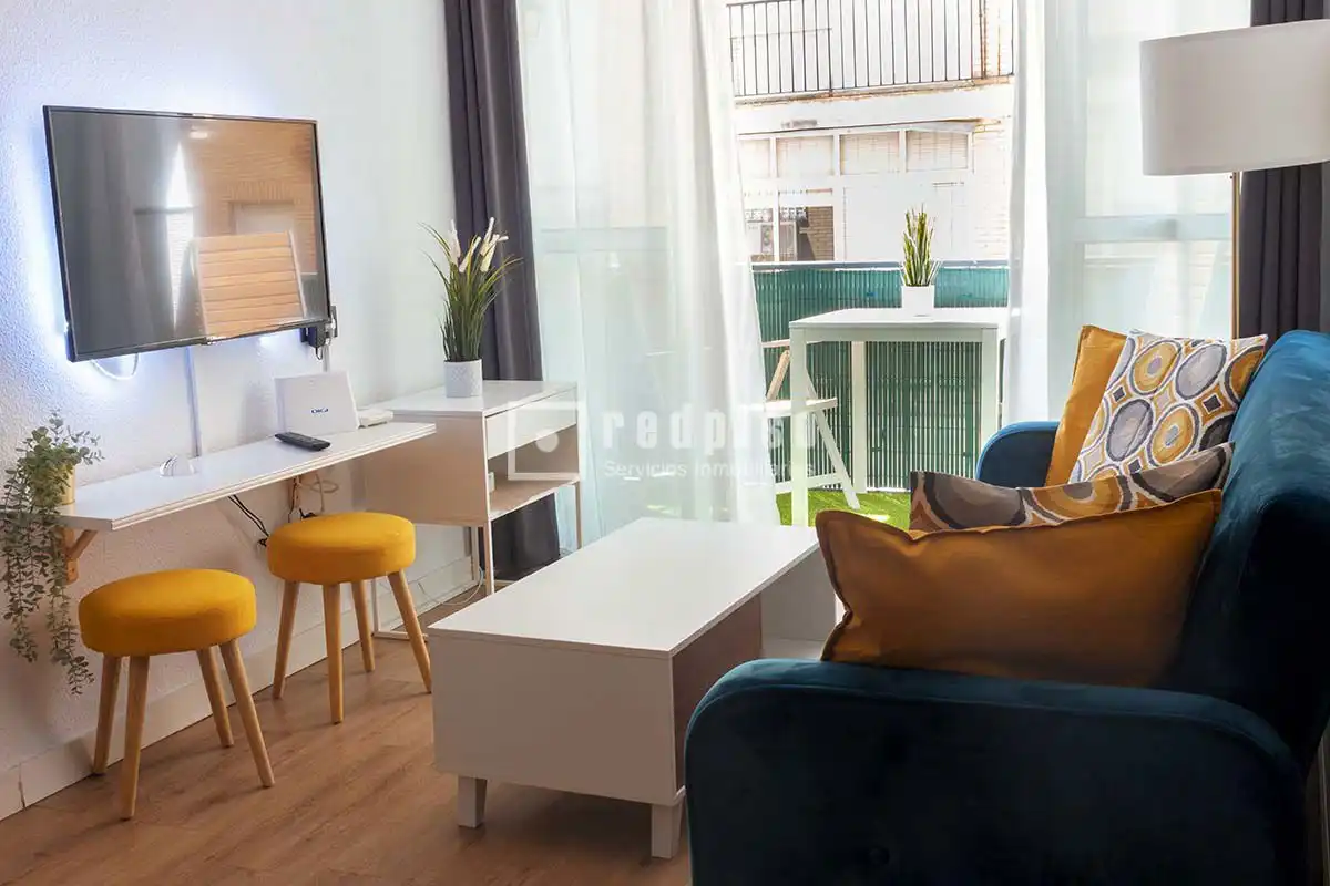 Sala d'estar de Pis en venda en Sevilla amb Aire condicionat i Terrassa