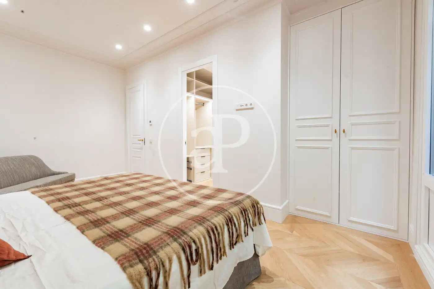 Schlafzimmer von Wohnung zum Verkauf in Madrid mit Klimaanlage, Heizung und Balkon