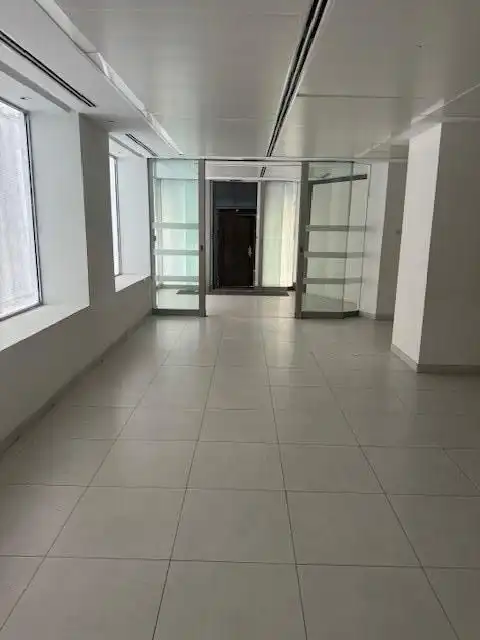 Commercial properties for rent in Calle Nuestra Señora de la Almudena, Vírgenes