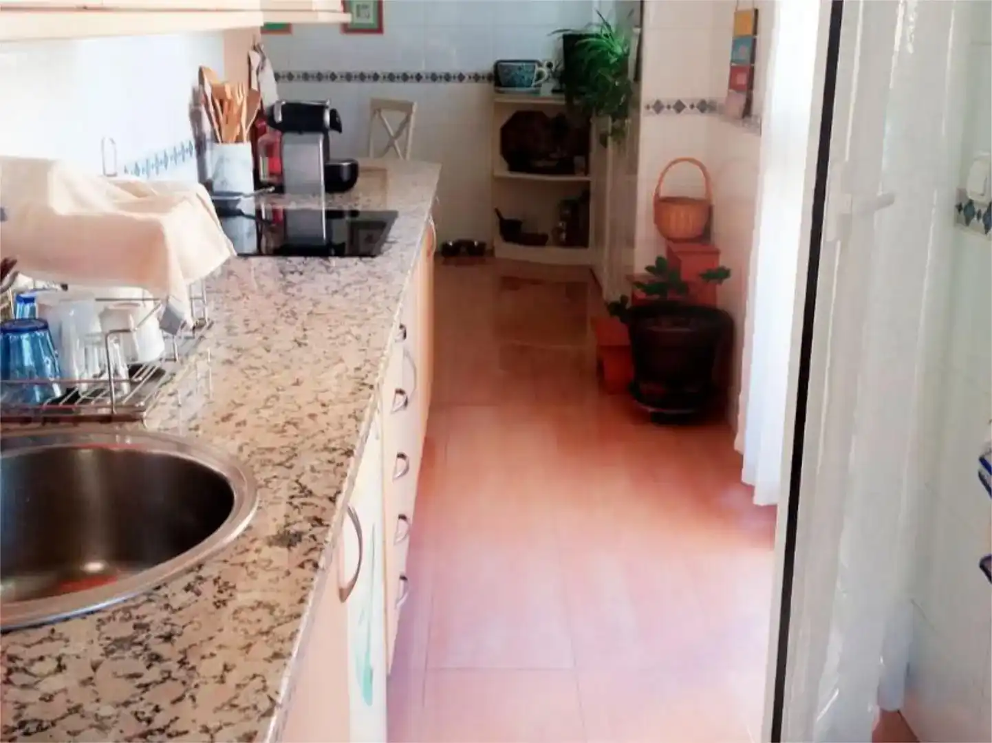 Cuina de Dúplex per a compartir en Leganés amb Aire condicionat, Parquet i Moblat