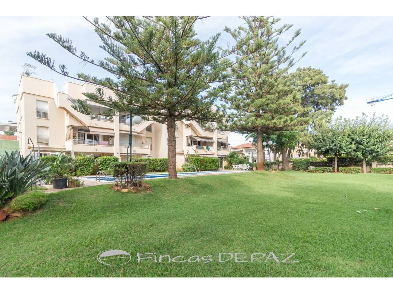 Vista exterior de Apartament en venda en Castelldefels amb Aire condicionat, Calefacció i Parquet