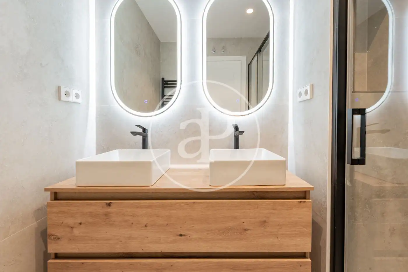 Baño de Piso en venta en Madrid con Aire acondicionado, Calefacción y Terraza